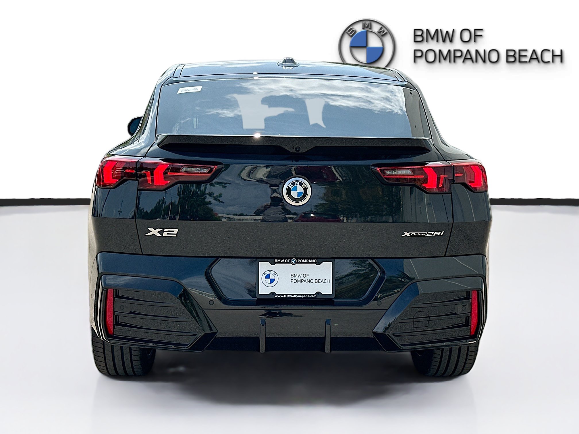 New 2026 BMW X2 xDrive28i w/ M Sport Package AWD/4WD image 5