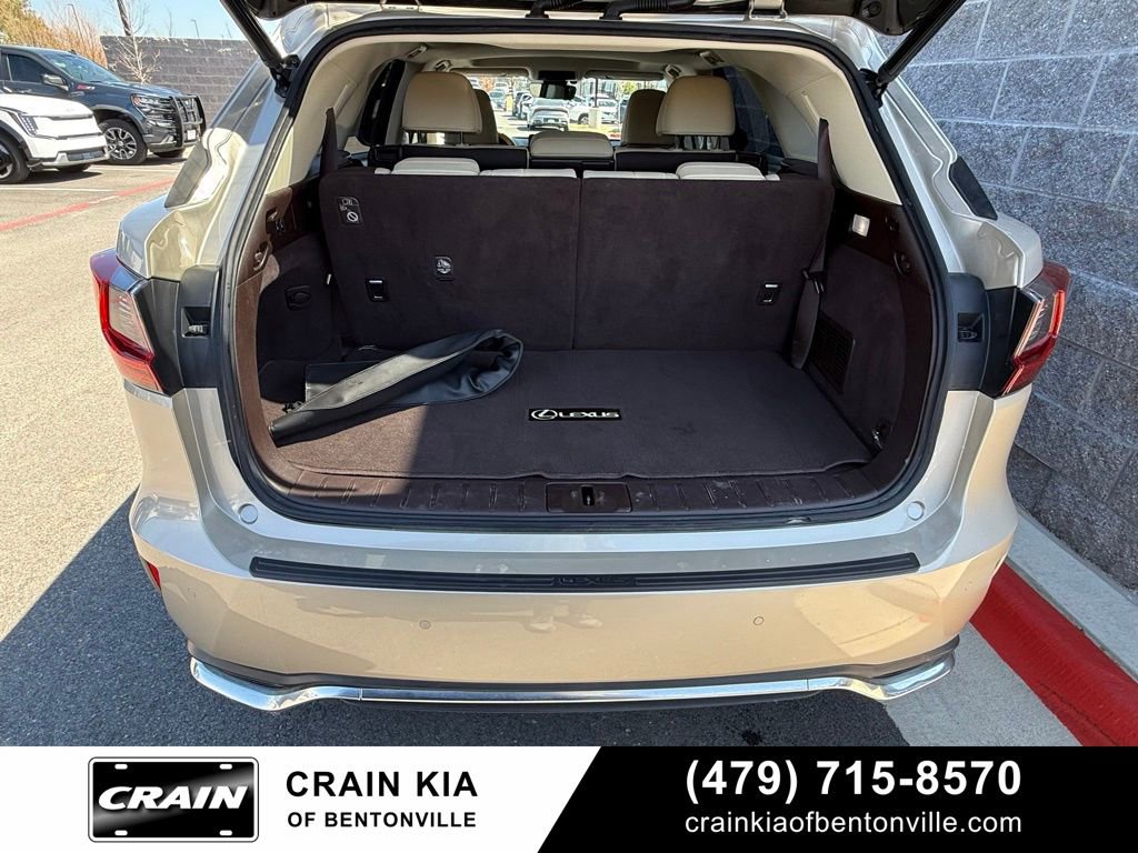 Used 2018 Lexus RX 350L Premium w/ Premium Package AWD/4WD image 5