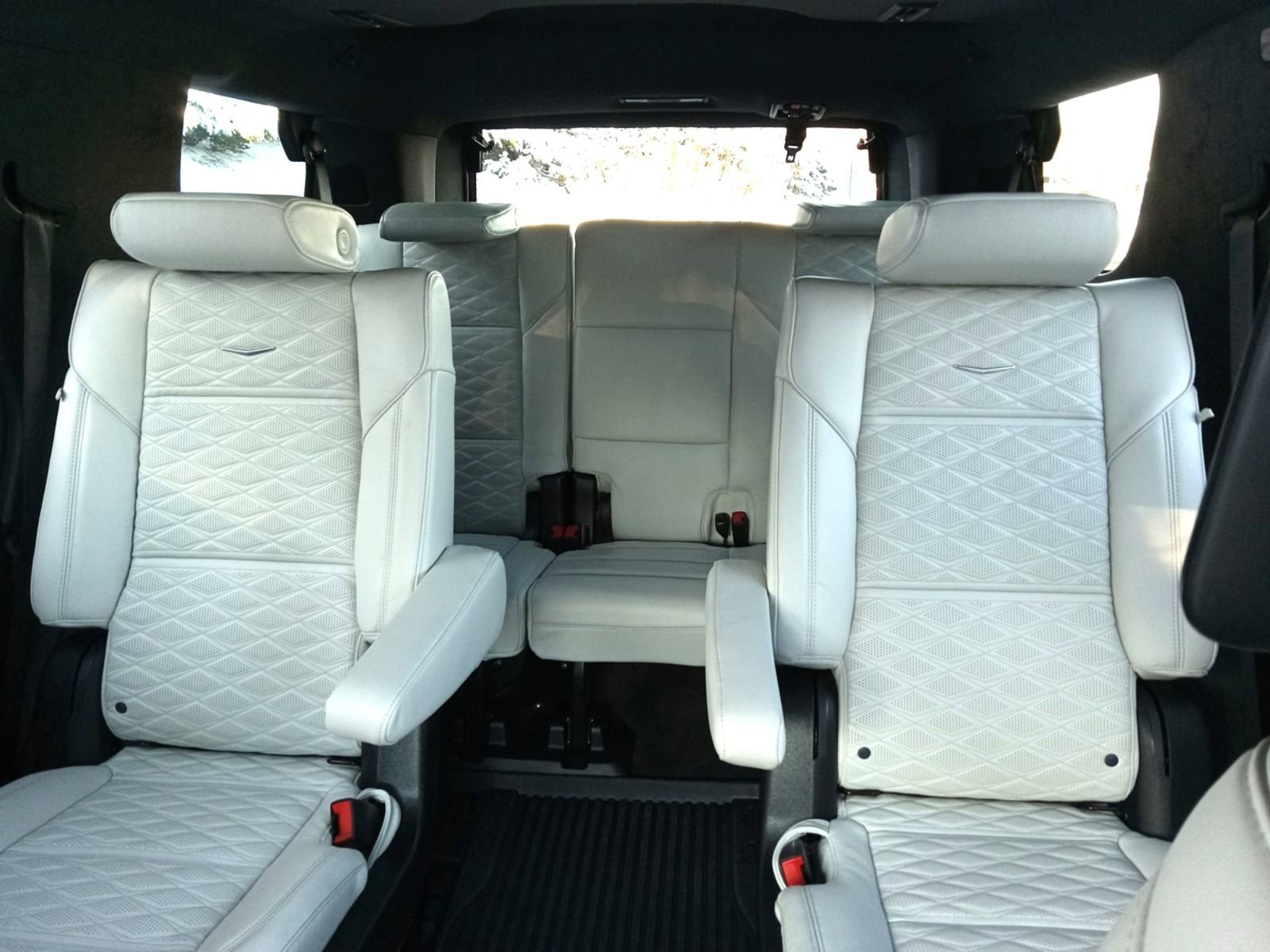 Certified 2025 Cadillac Escalade Sport Platinum w/ LPO, ONYX Package image 24