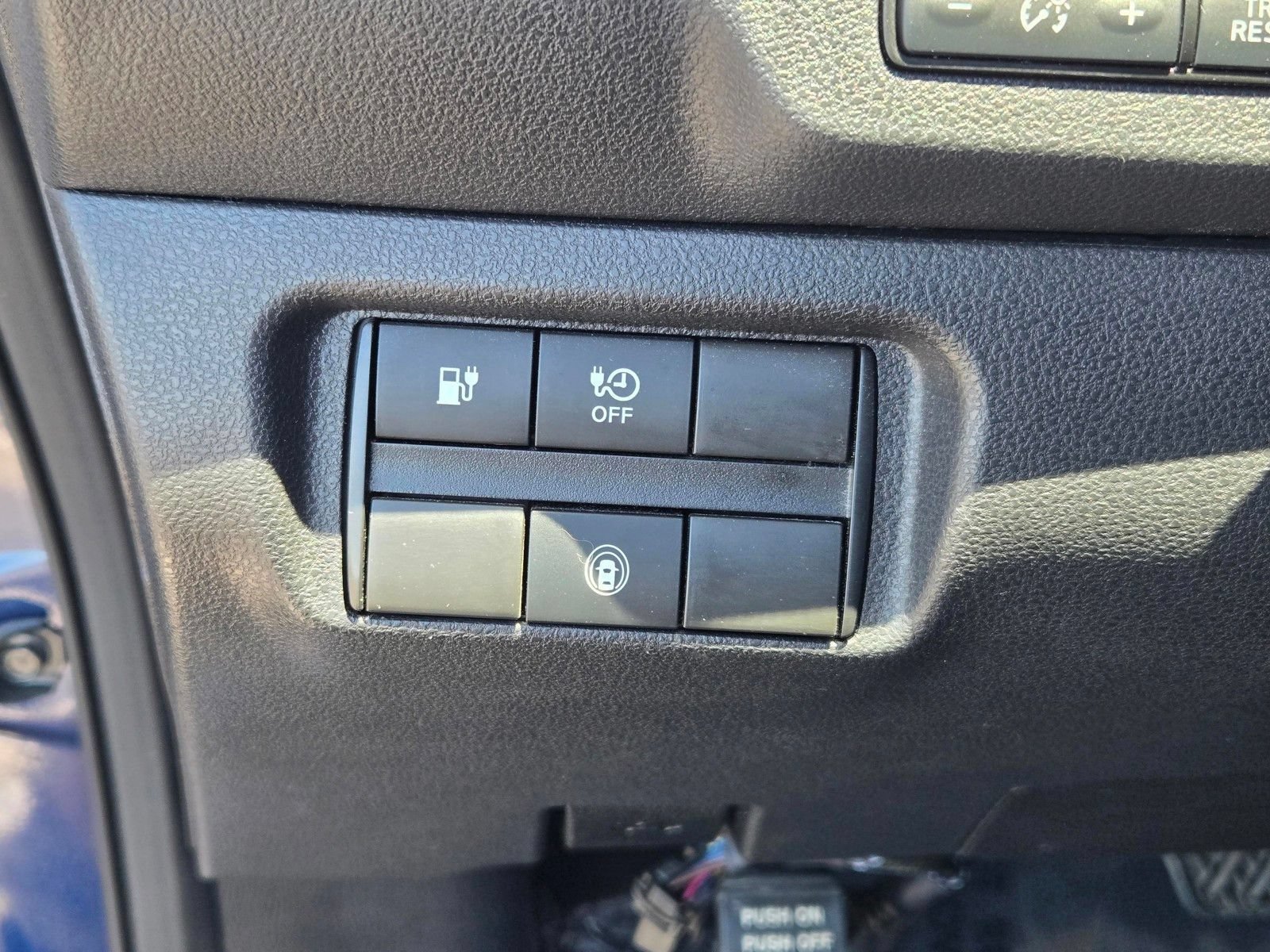 Used 2022 Nissan Leaf S FWD image 18