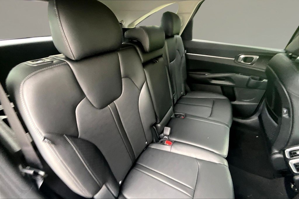 New 2026 Kia Sorento S w/ S Panoramic Sunroof Package FWD image 10