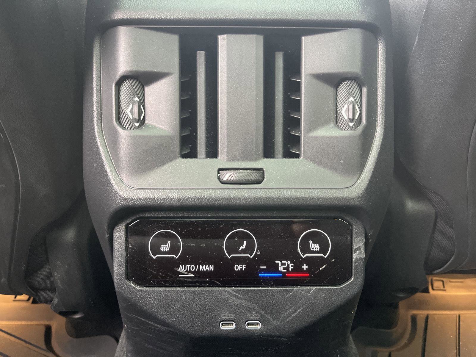 Used 2025 BMW X3 M50 w/ Premium Package image 15