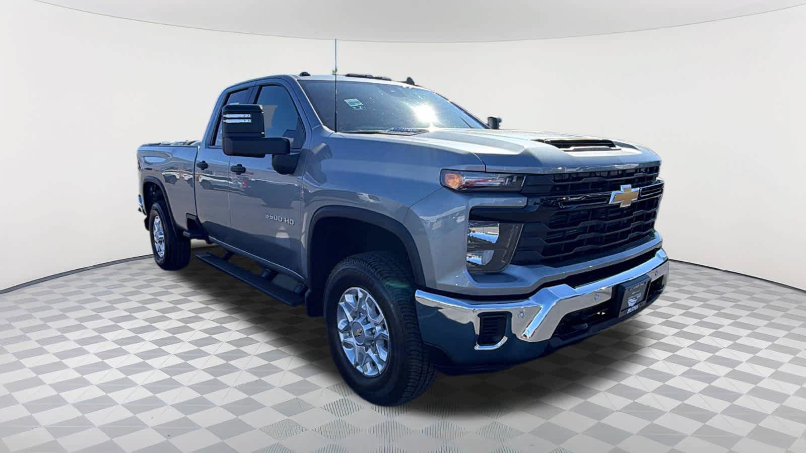 Used 2026 Chevrolet Silverado 3500 W/T AWD/4WD video 3