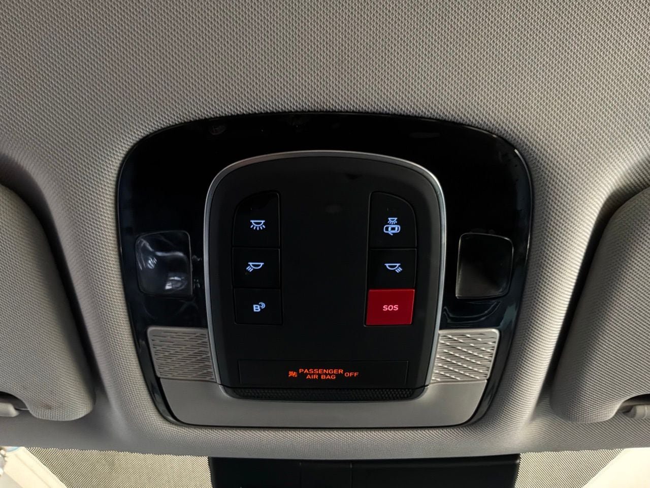 Used 2025 Hyundai Palisade SEL FWD image 18