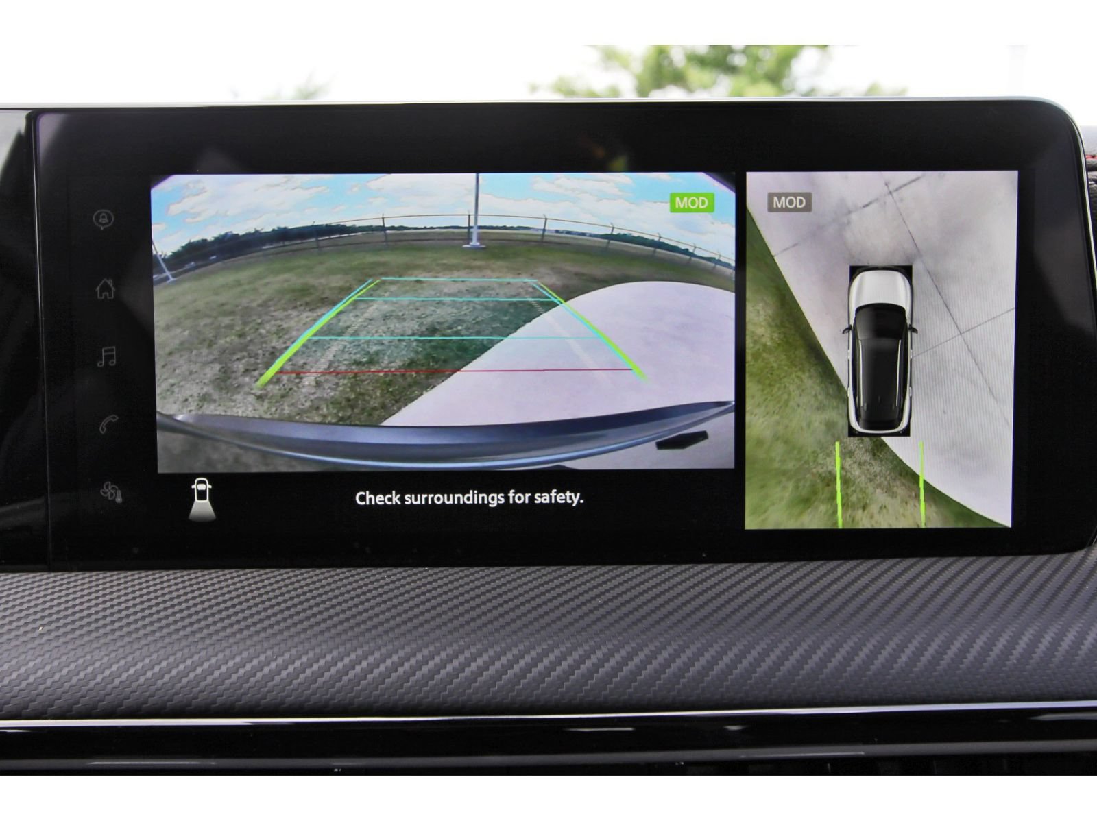 Certified 2025 Nissan Kicks SR FWD image 24