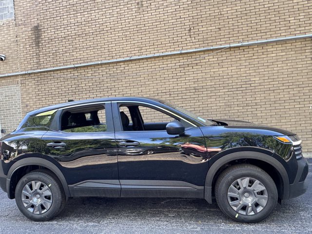 New 2026 Nissan Kicks S FWD image 4