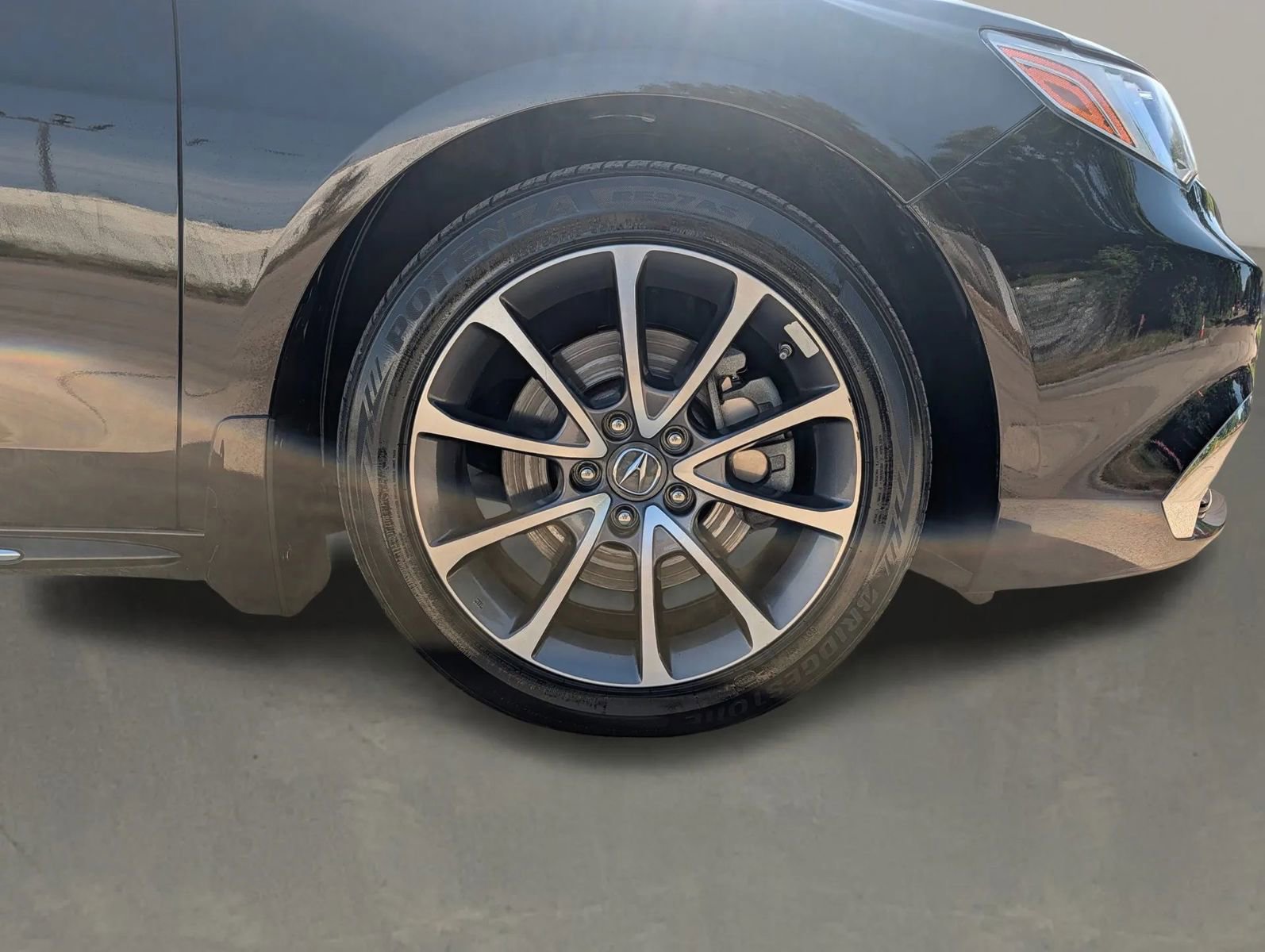 Used 2018 Acura TLX V6 w/ Technology Package FWD image 12