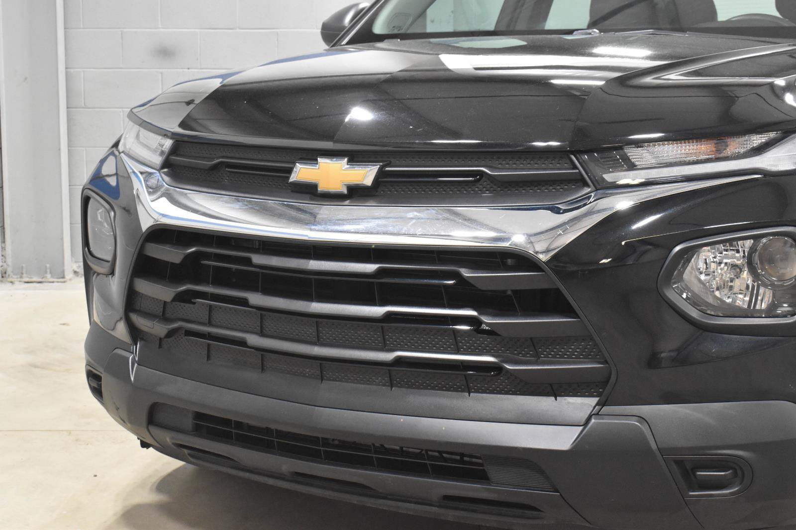 Used 2023 Chevrolet TrailBlazer LS FWD image 32
