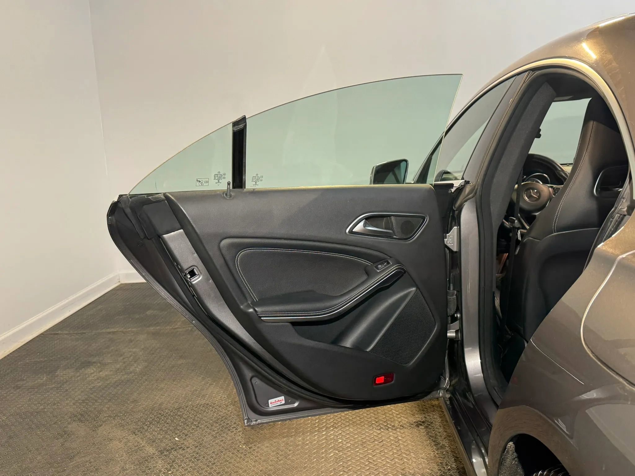 Used 2017 Mercedes-Benz CLA 250 4MATIC image 22