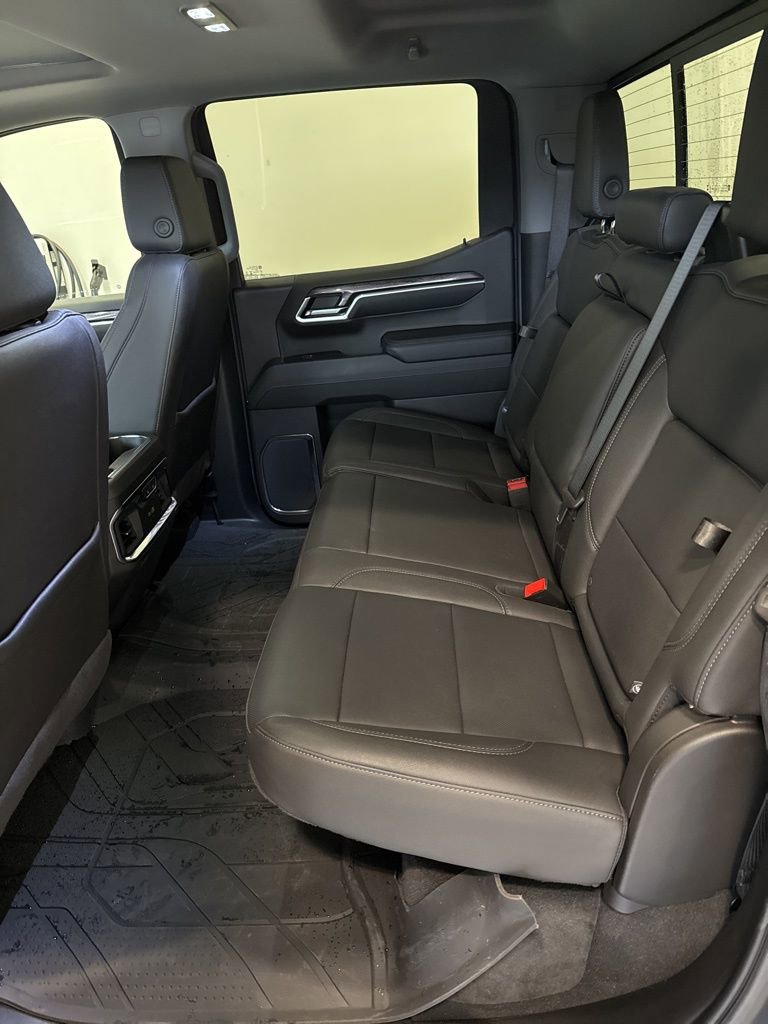 Used 2024 Chevrolet Silverado 1500 LTZ w/ LTZ Premium Package image 10