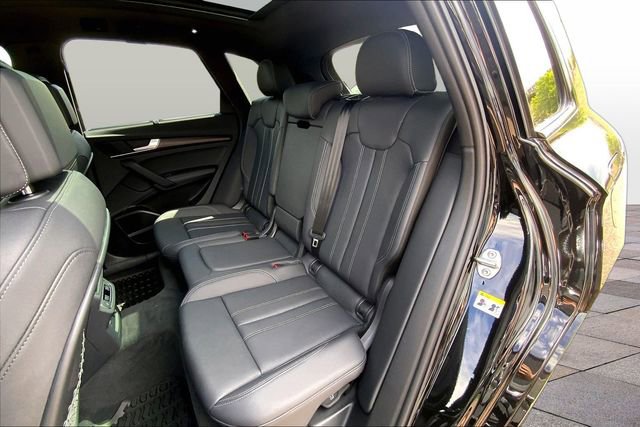 Used 2024 Audi Q5 e Prestige w/ Prestige Package AWD/4WD image 18
