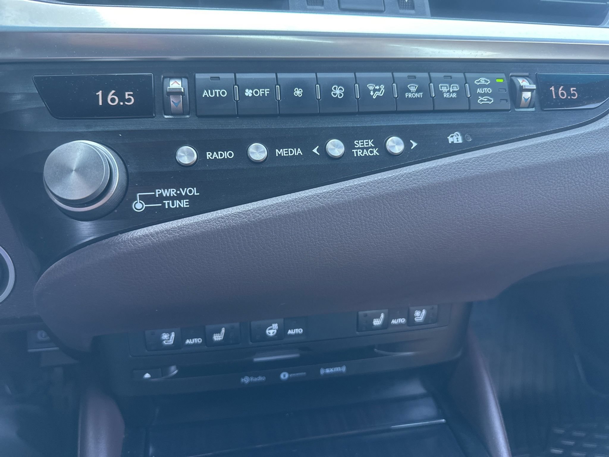 Used 2021 Lexus ES 250 AWD/4WD image 25