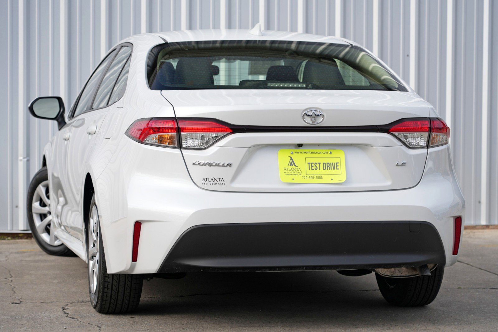 Used 2025 Toyota Corolla LE image 4