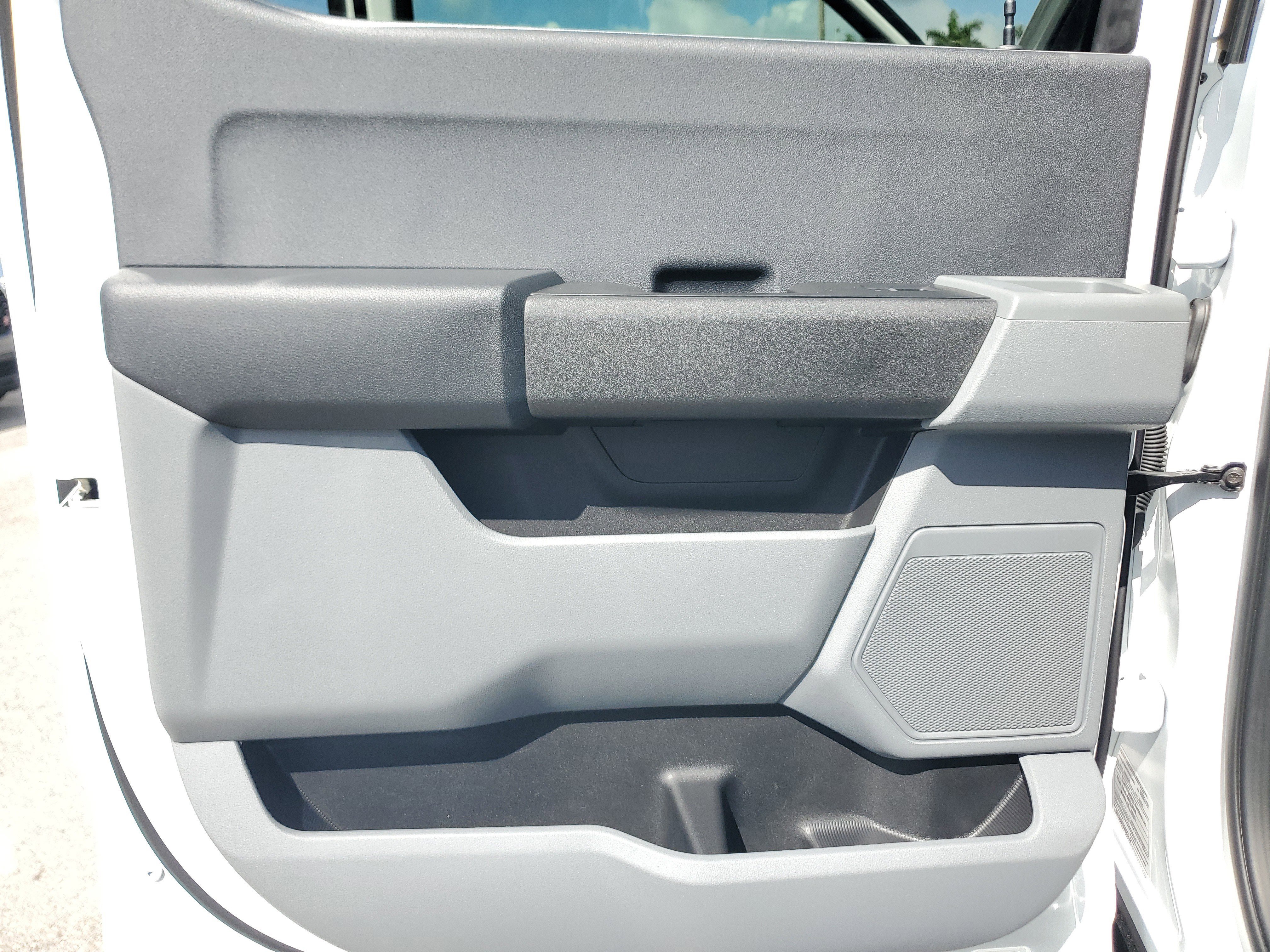 Used 2025 Ford F350 XL w/ 360-Degree Camera Package image 26