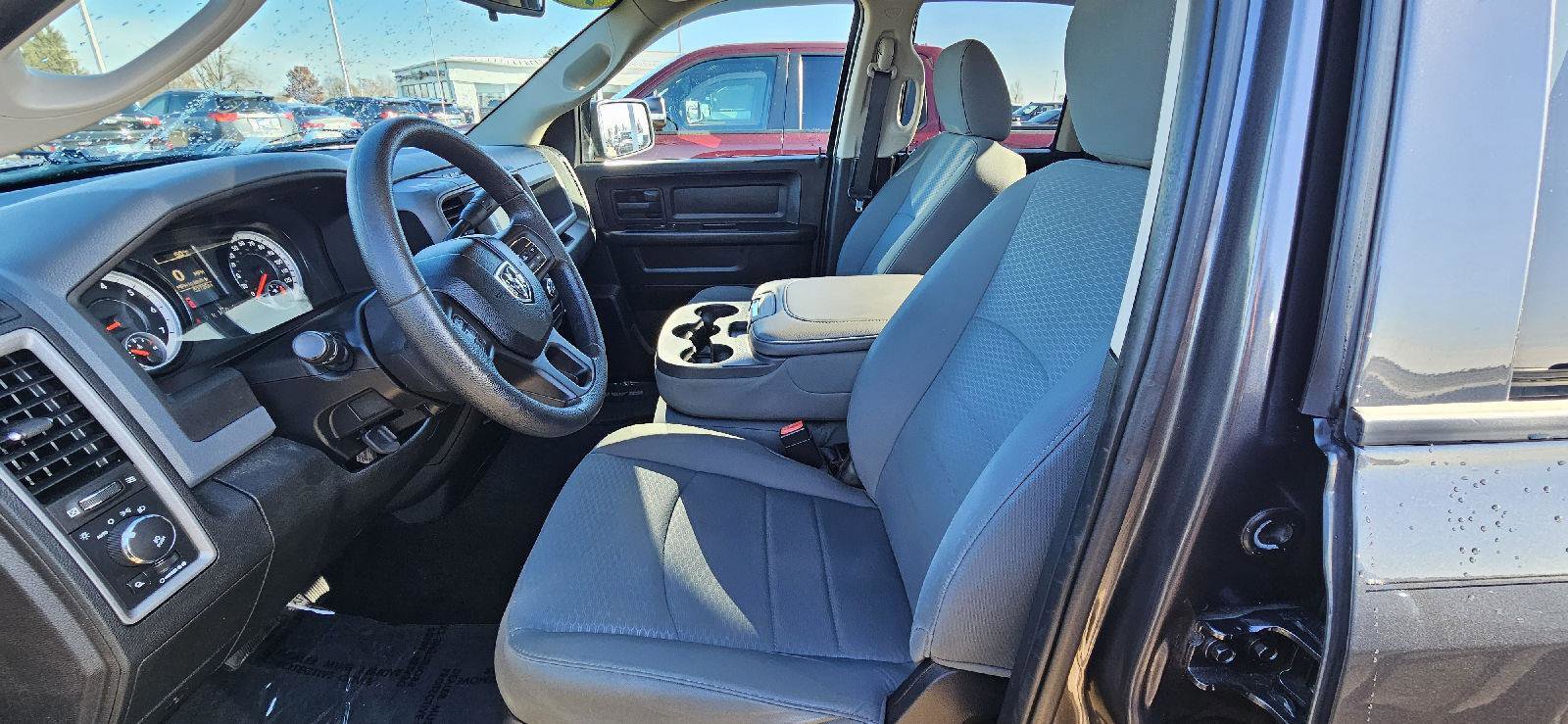 Used 2014 RAM 1500 Express image 2