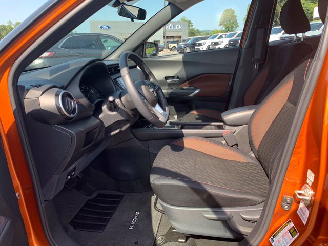 Used 2022 Nissan Kicks SR FWD image 23