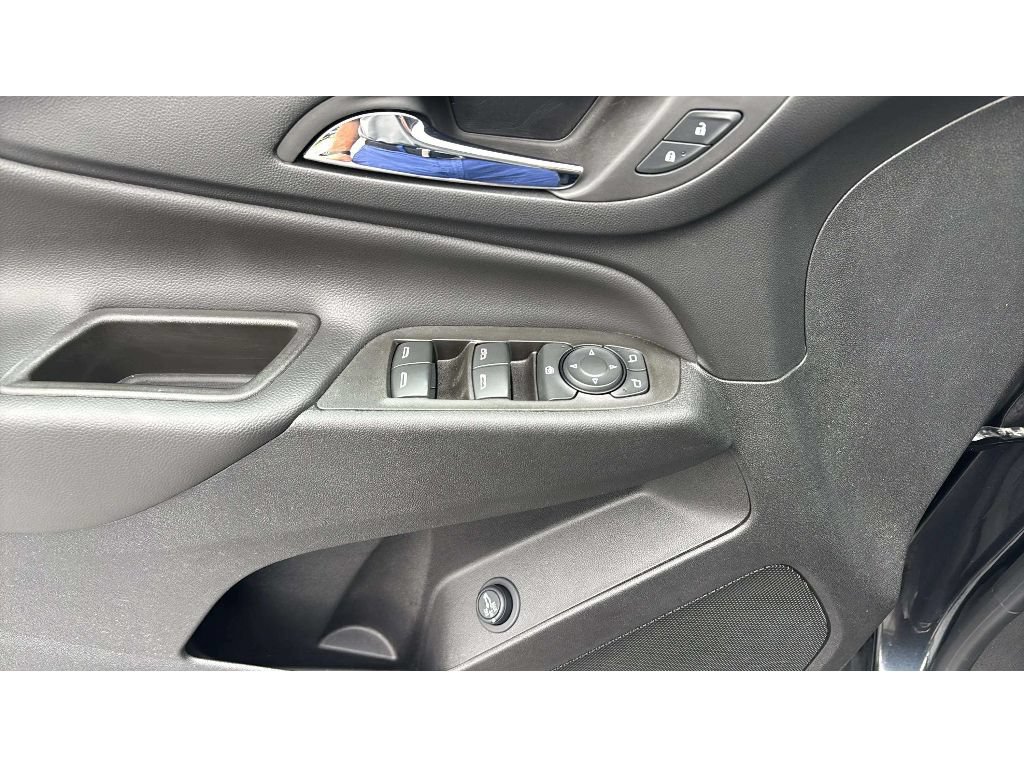 Used 2023 Chevrolet Equinox LT AWD/4WD image 18