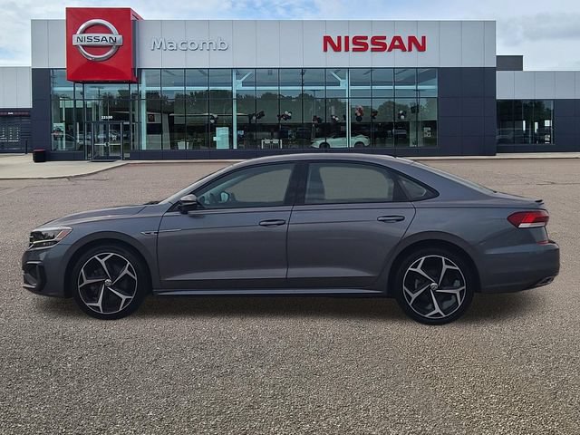 Used 2020 Volkswagen Passat 2.0T R-Line FWD image 4