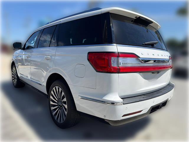 Used 2021 Lincoln Navigator Reserve w/ Luxury Package image 3