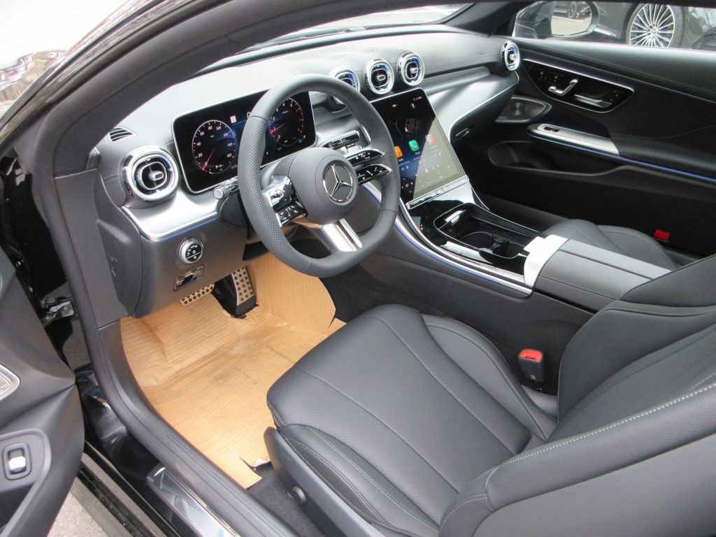 New 2026 Mercedes-Benz CLE 300 4MATIC Coupe image 6