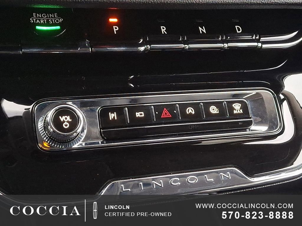 Used 2025 Lincoln Corsair AWD w/ Equipment Group 101A image 16