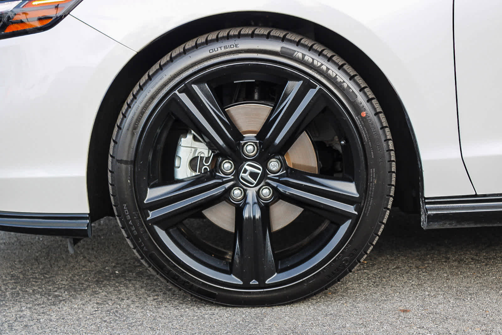 Used 2023 Honda Accord Sport image 9