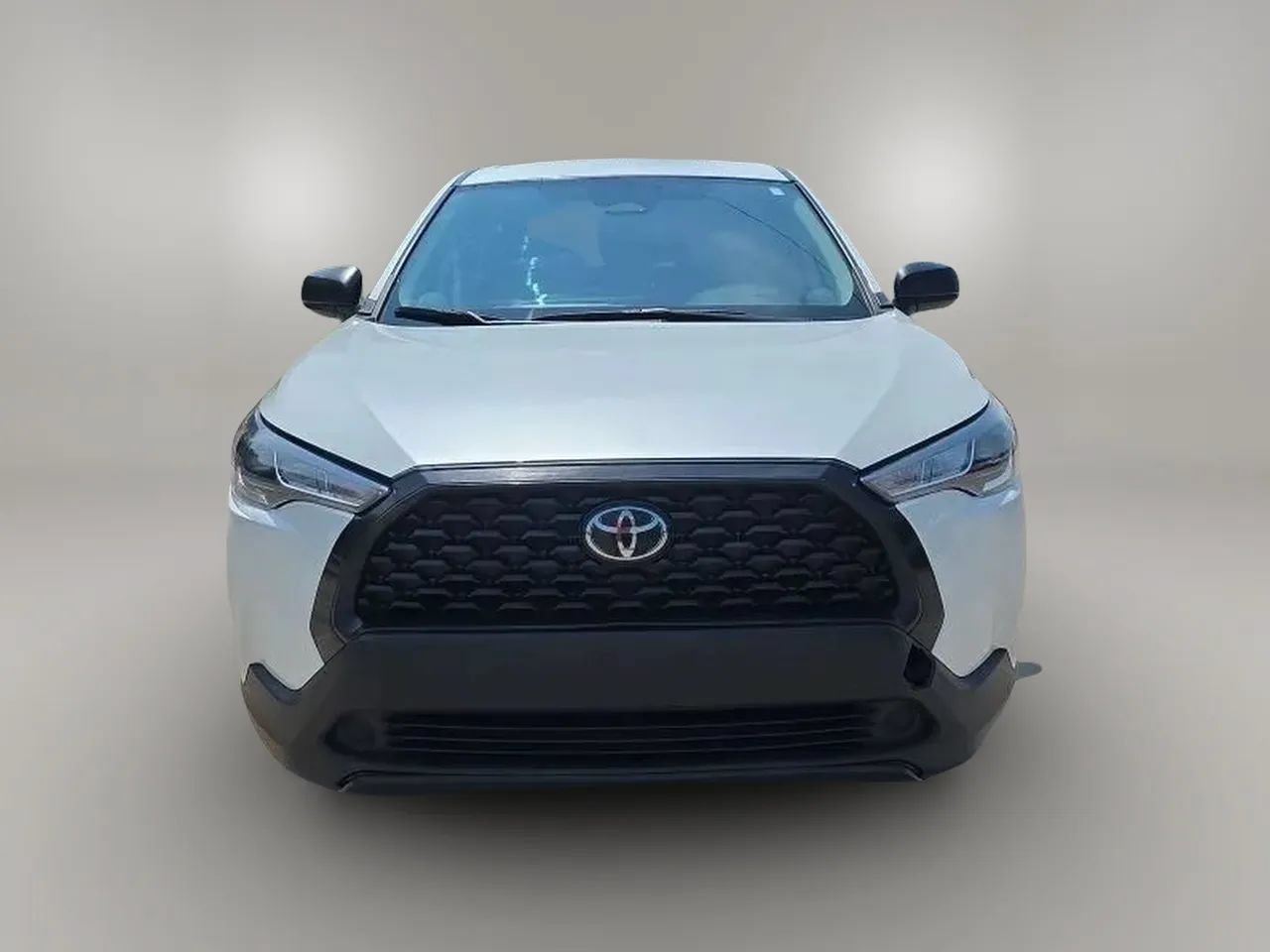Used 2024 Toyota Corolla Cross L FWD image 4