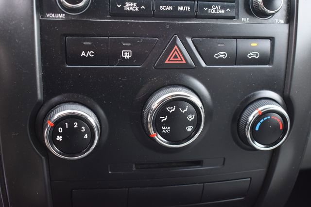 Used 2012 Kia Sorento LX image 24