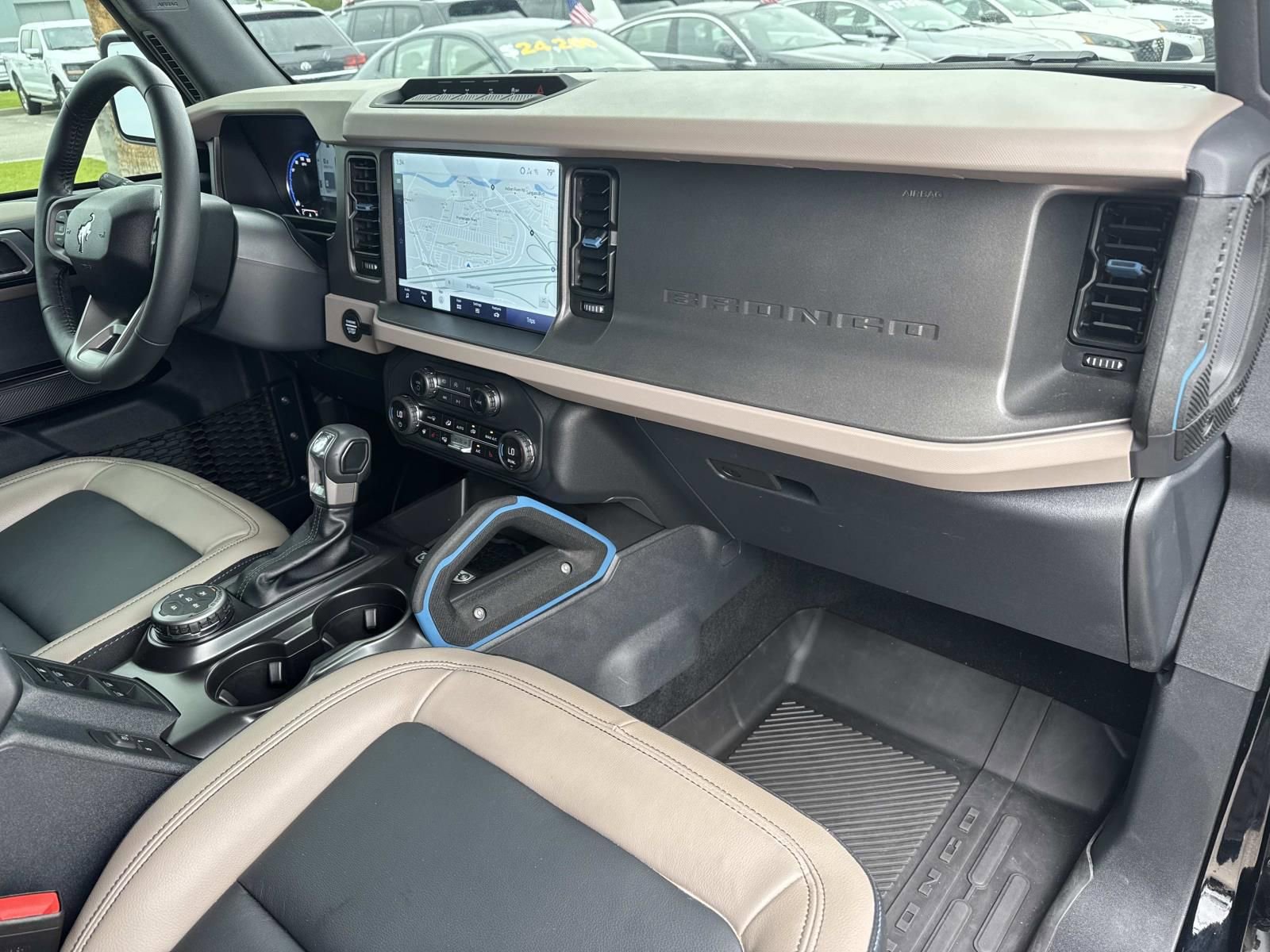 Used 2024 Ford Bronco Wildtrak AWD/4WD image 12