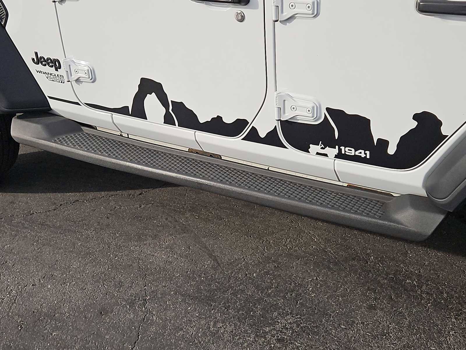 Used 2021 Jeep Wrangler Unlimited Sport image 37