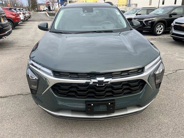 New 2026 Chevrolet Trax LT w/ Driver Confidence Package image 9