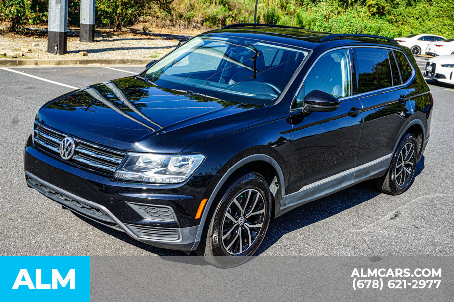 Used 2021 Volkswagen Tiguan SE w/ Panoramic Sunroof Package FWD image 14