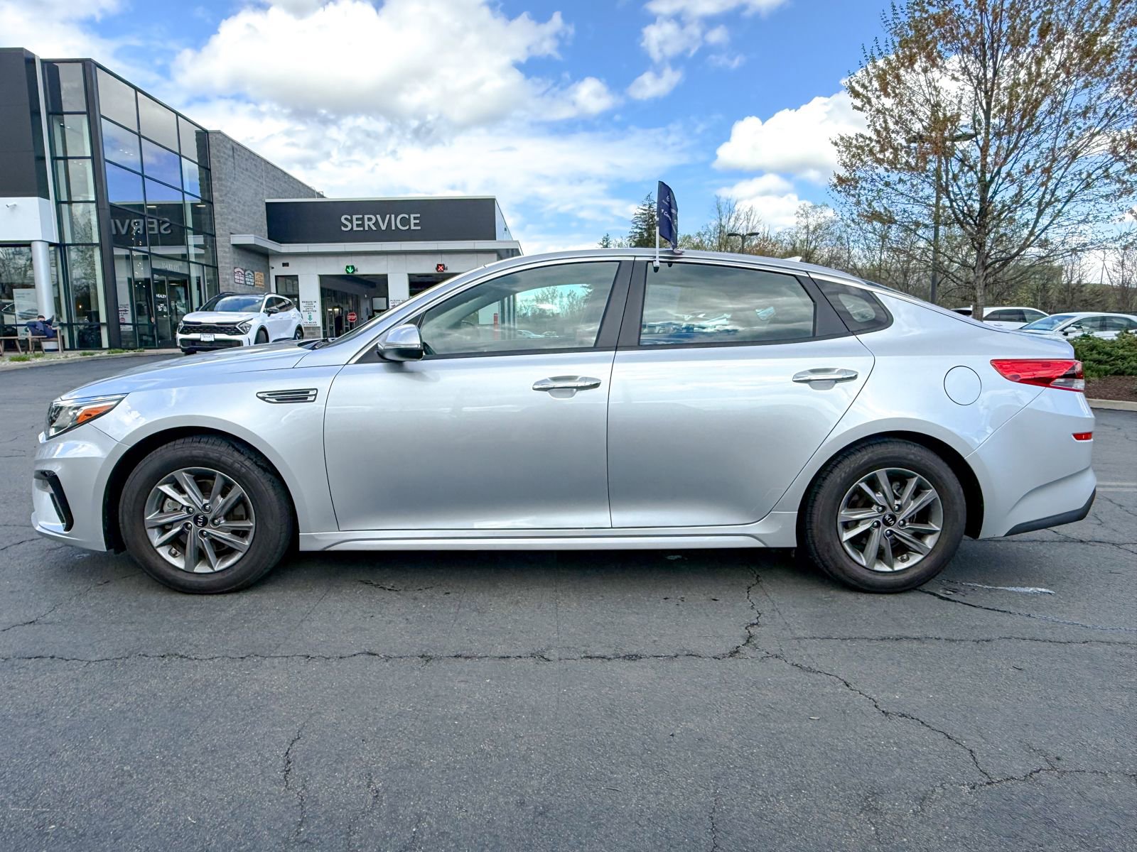 Certified 2020 Kia Optima LX FWD image 10