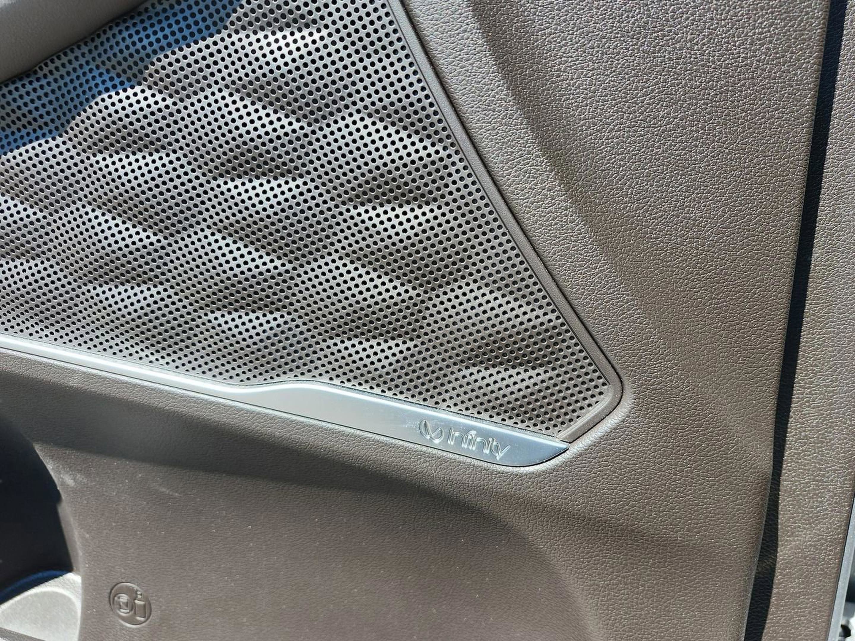 Used 2020 Hyundai Santa Fe Limited image 27