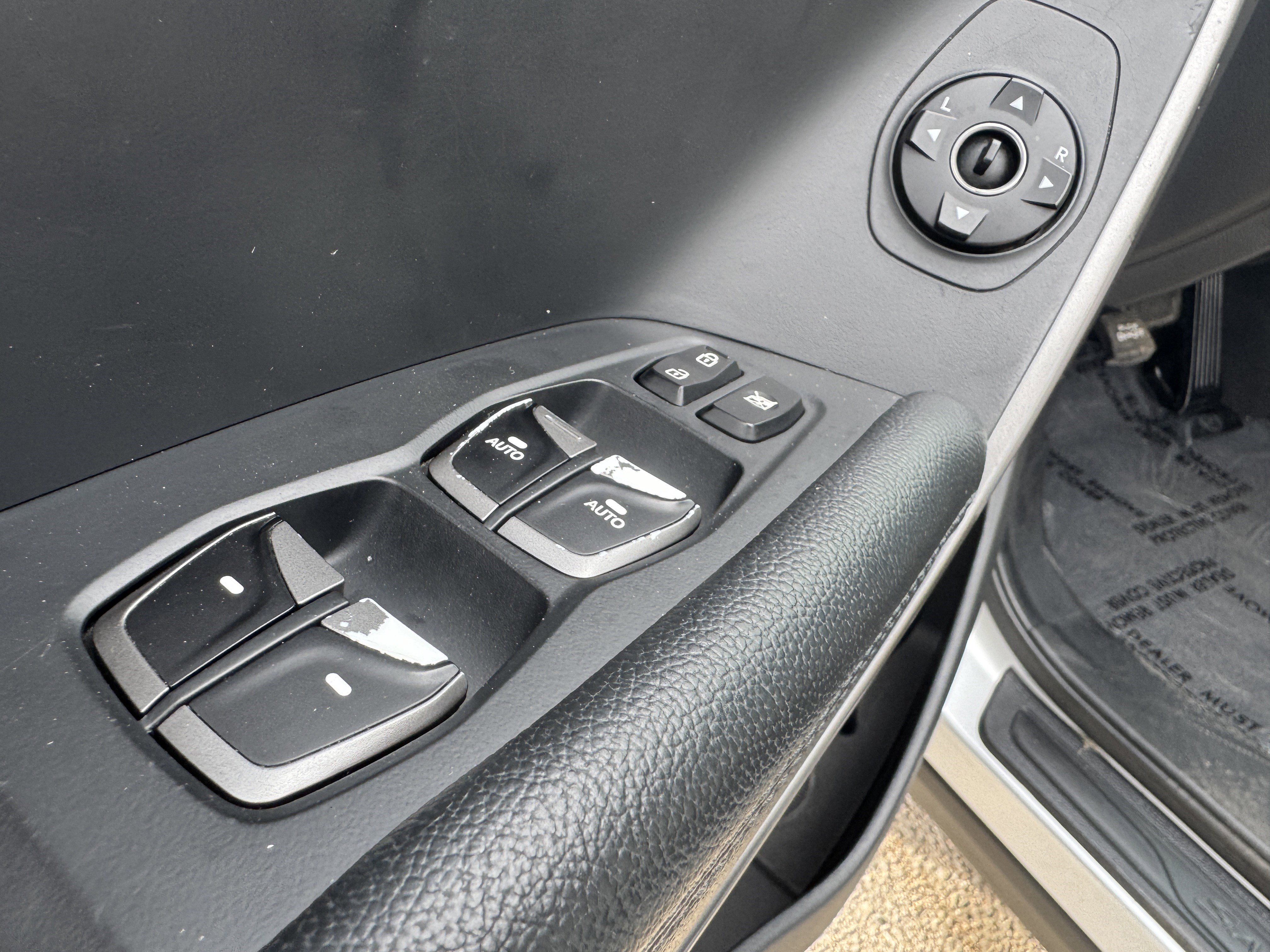 Used 2017 Hyundai Santa Fe Sport image 10