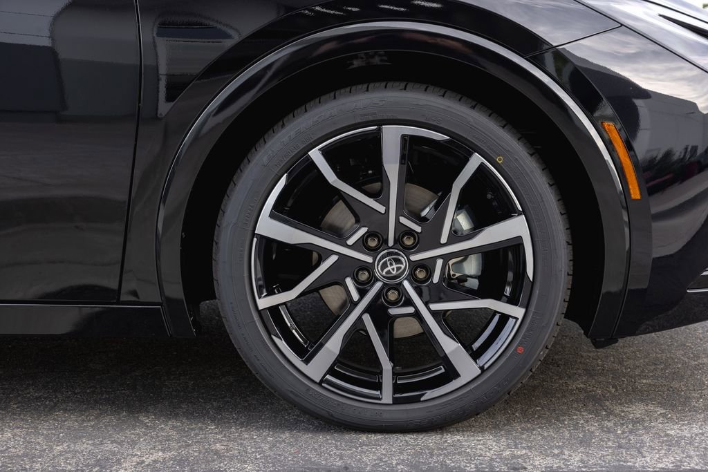 New 2026 Toyota Prius Plug-In Hybrid image 4