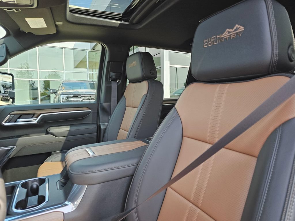New 2026 Chevrolet Silverado 3500 High Country w/ High Country Premium Package AWD/4WD image 25