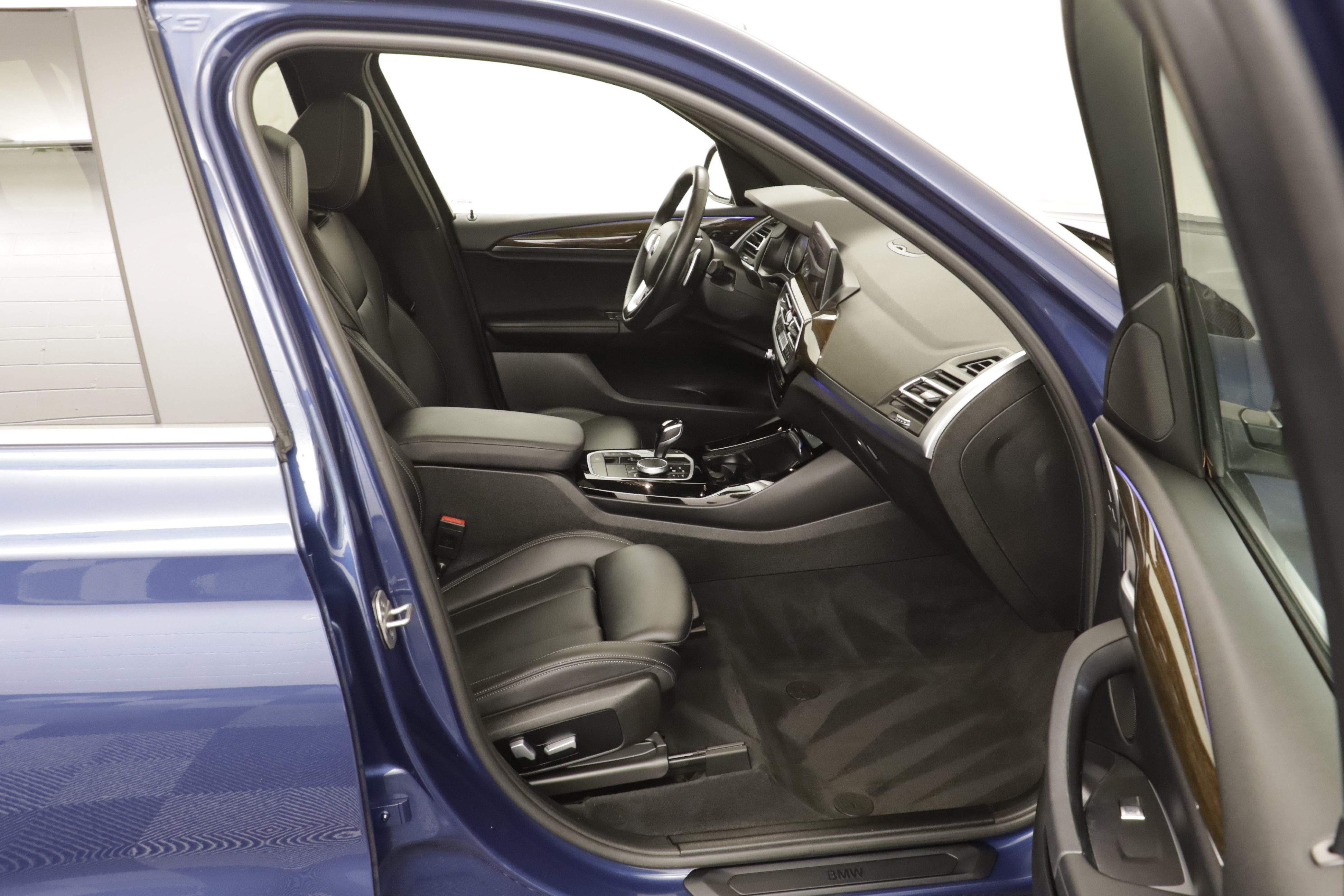 Used 2022 BMW X3 xDrive30i w/ Convenience Package AWD/4WD image 24