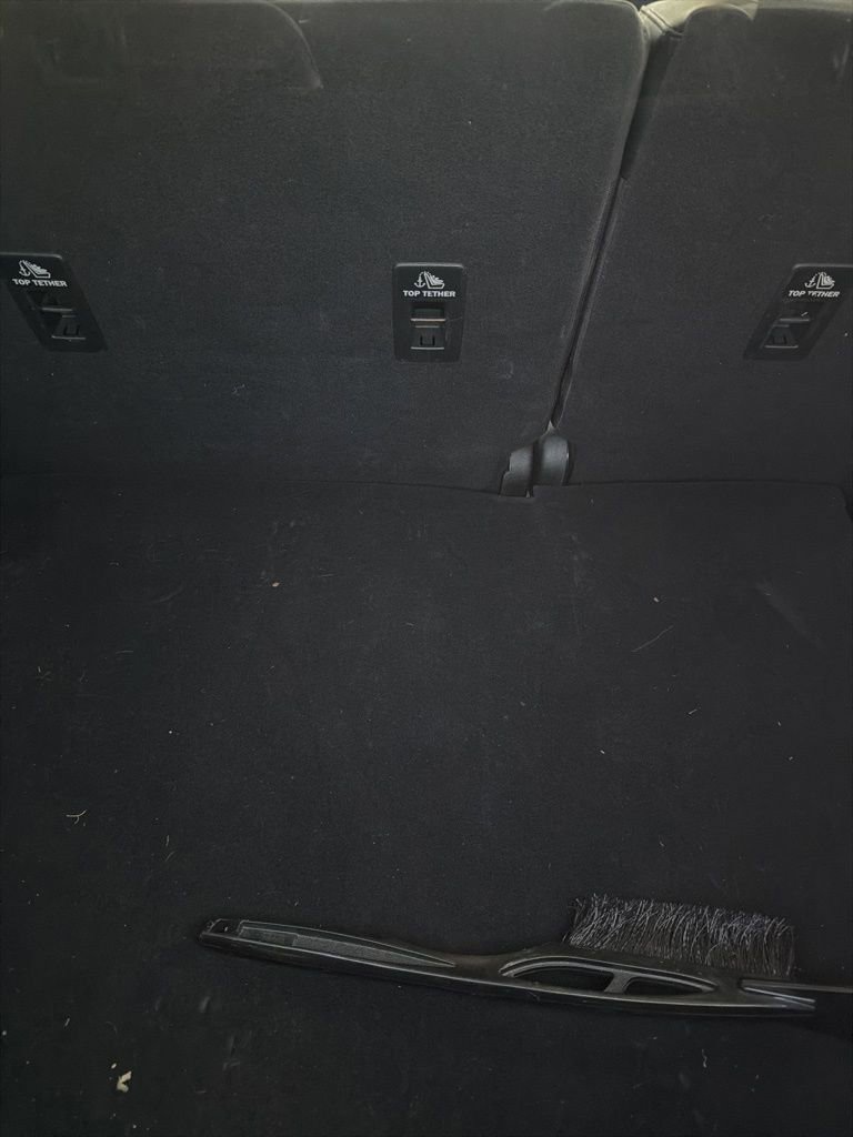 Used 2020 Ford Escape Titanium image 9