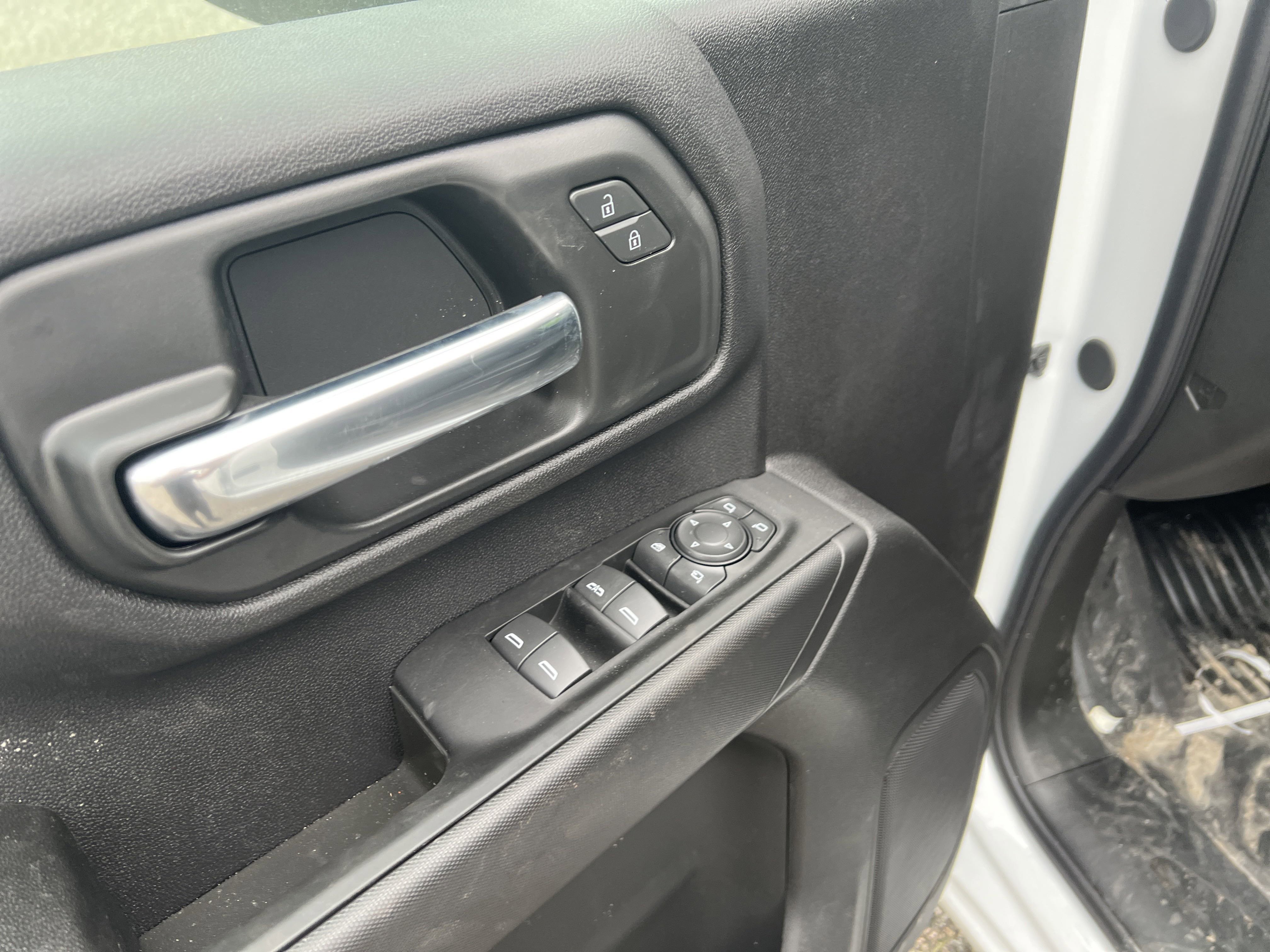 New 2025 GMC Sierra 3500 Pro w/ Convenience Package image 14