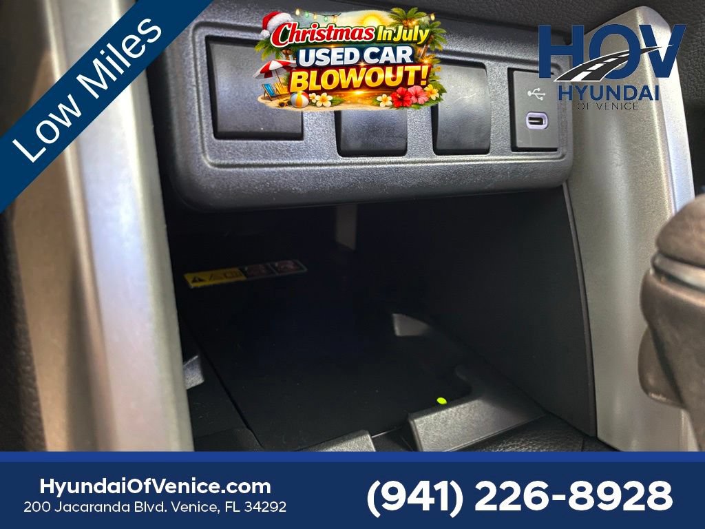 Used 2024 Toyota Corolla Cross LE w/ Moonroof Package FWD image 17