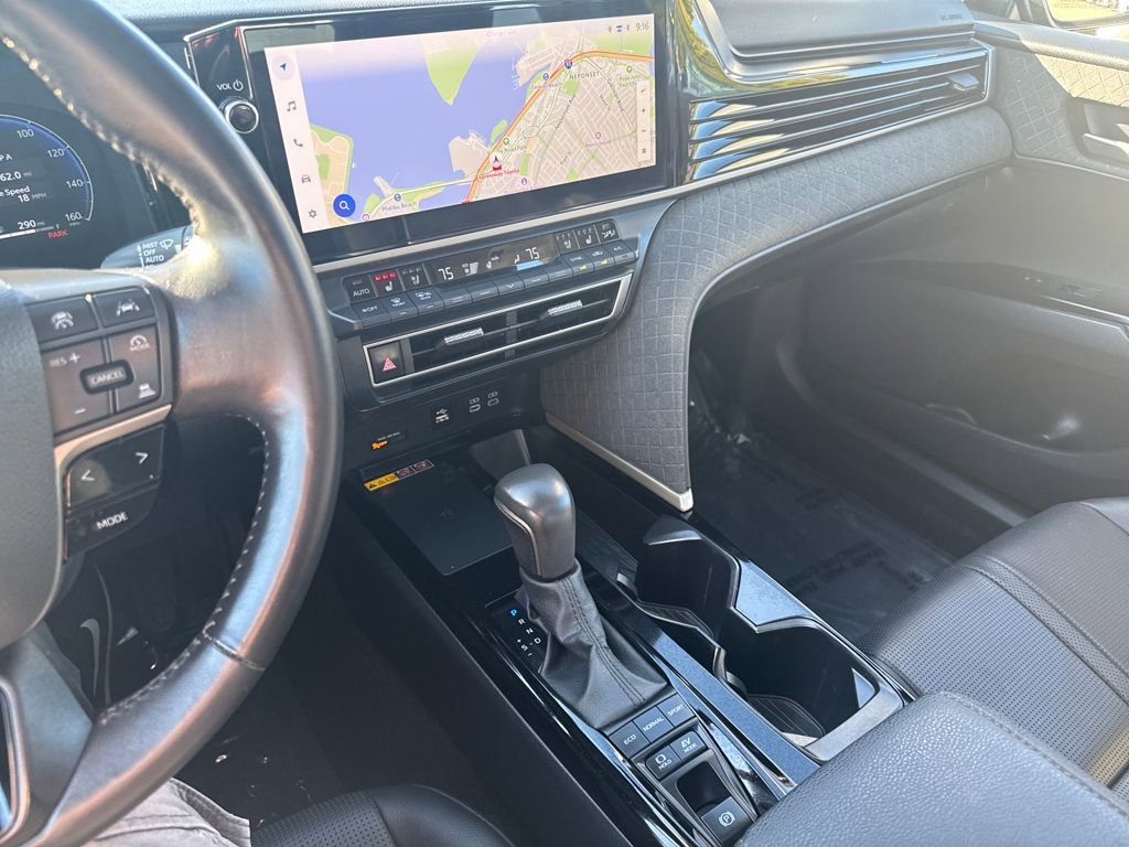 Used 2025 Toyota Camry XLE image 20