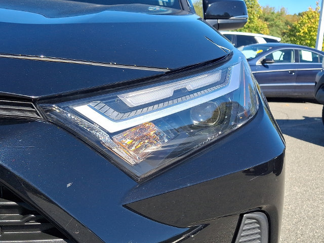 Used 2024 Toyota RAV4 LE AWD/4WD image 9