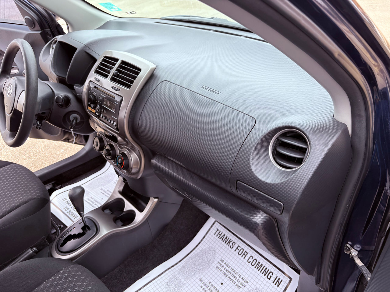 Used 2013 Scion xD image 23