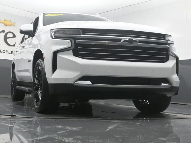 Used 2022 Chevrolet Tahoe LT w/ Luxury Package image 3