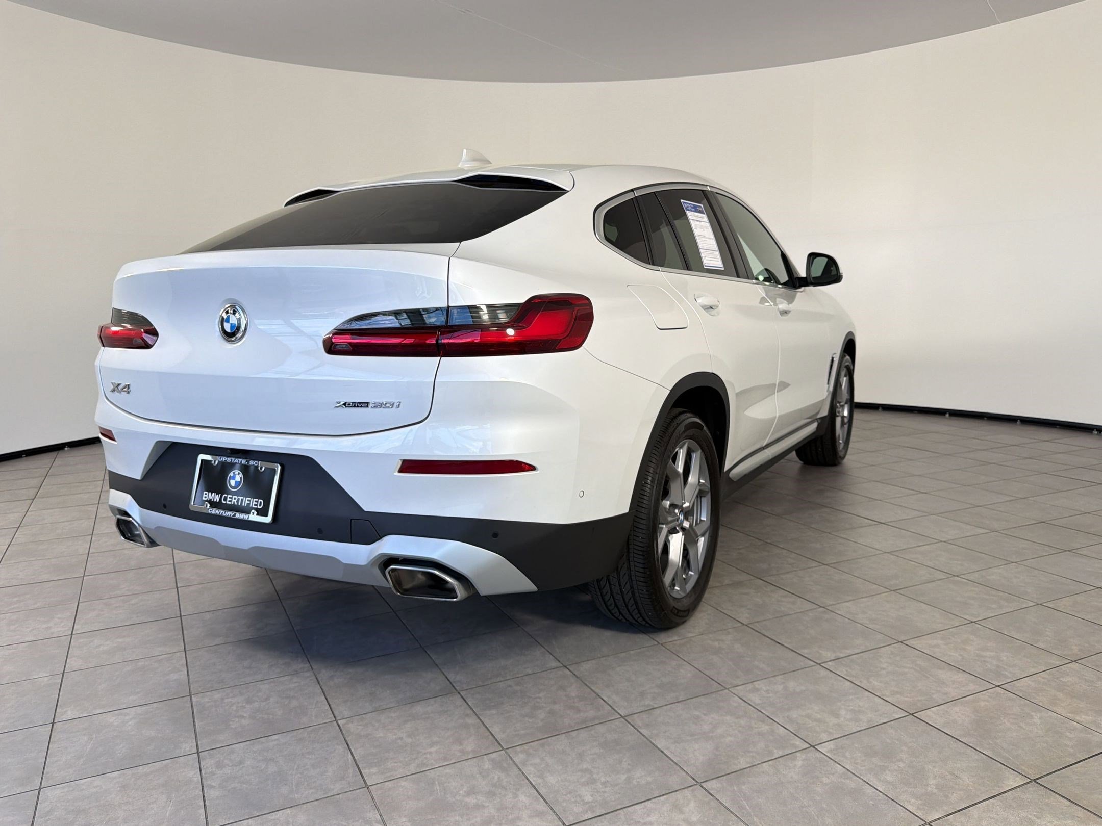Certified 2025 BMW X4 xDrive30i AWD/4WD image 9