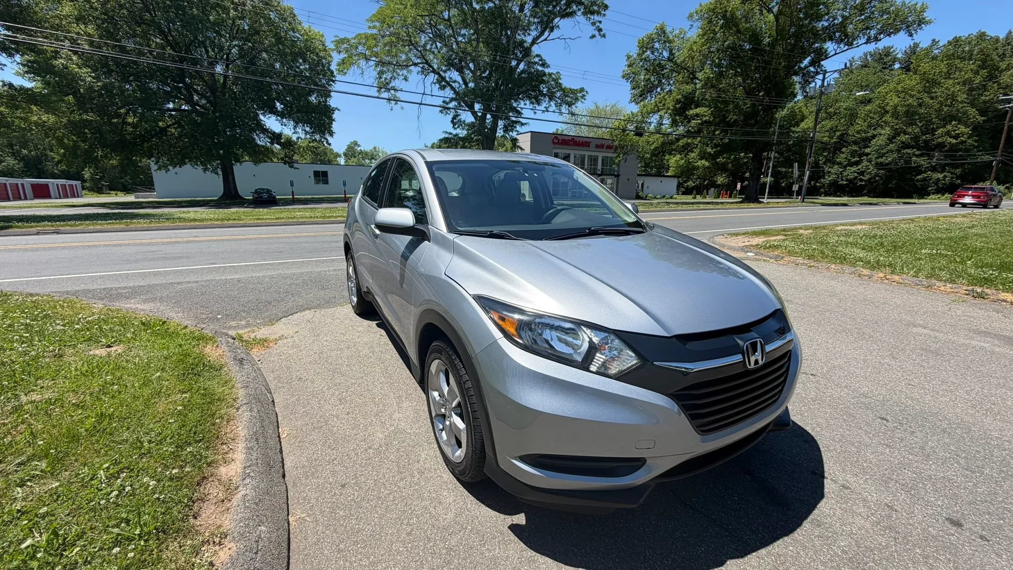 Used 2018 Honda HR-V LX image 7