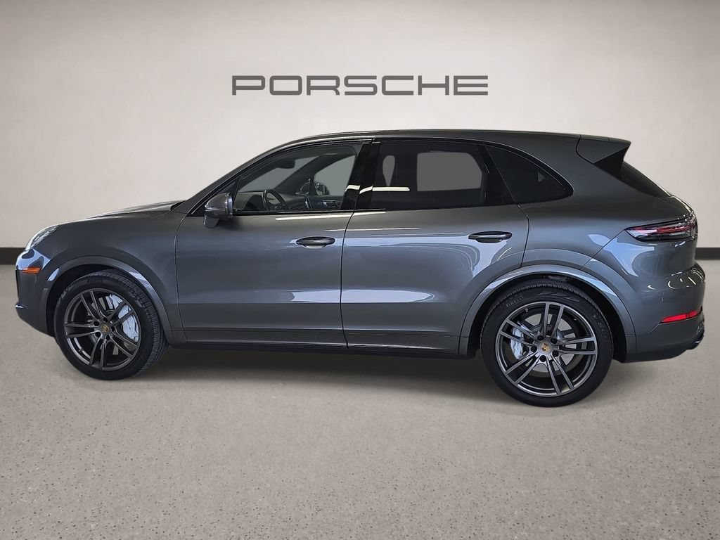 Certified 2019 Porsche Cayenne Turbo AWD/4WD image 2