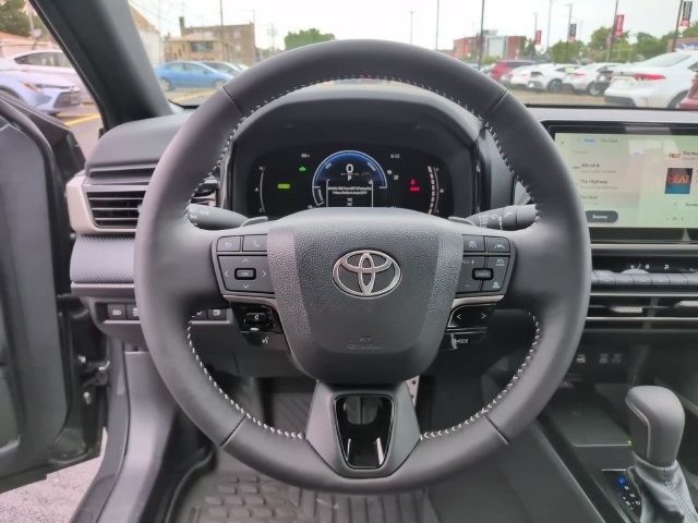 Used 2026 Toyota Camry SE w/ Multimedia Upgrade Package FWD image 15