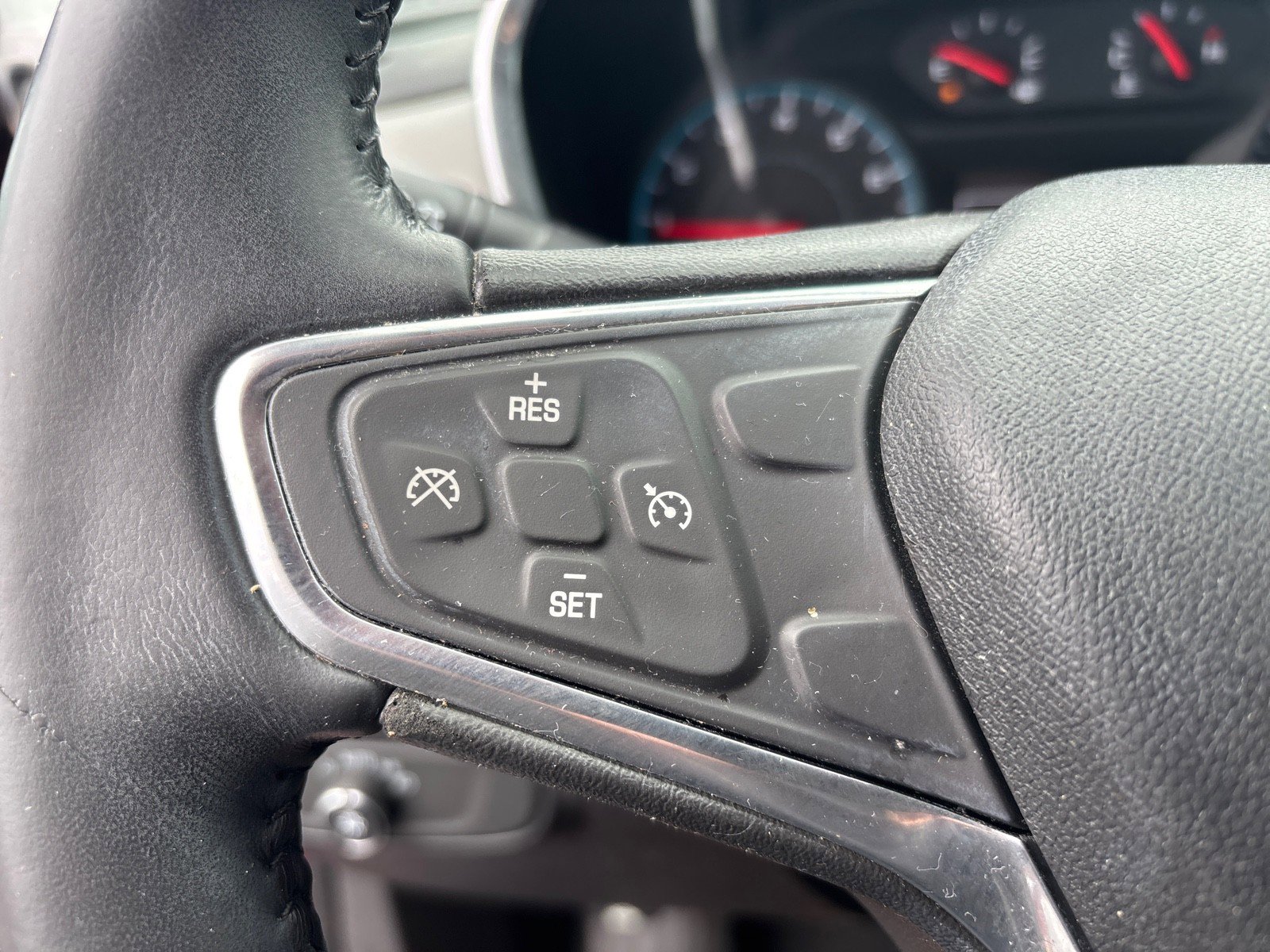 Used 2018 Chevrolet Equinox LT image 17